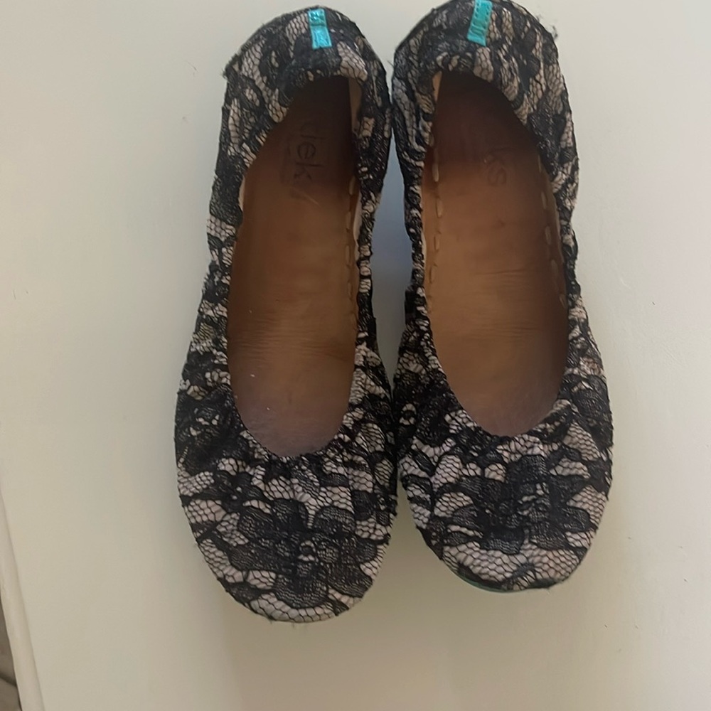 Tieks Nude lace EUC  size 8